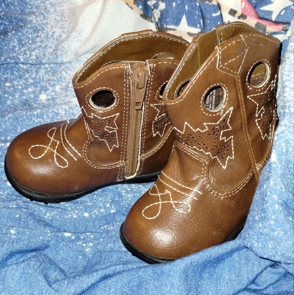 Crib Boots